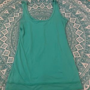Lululemon tank size 6